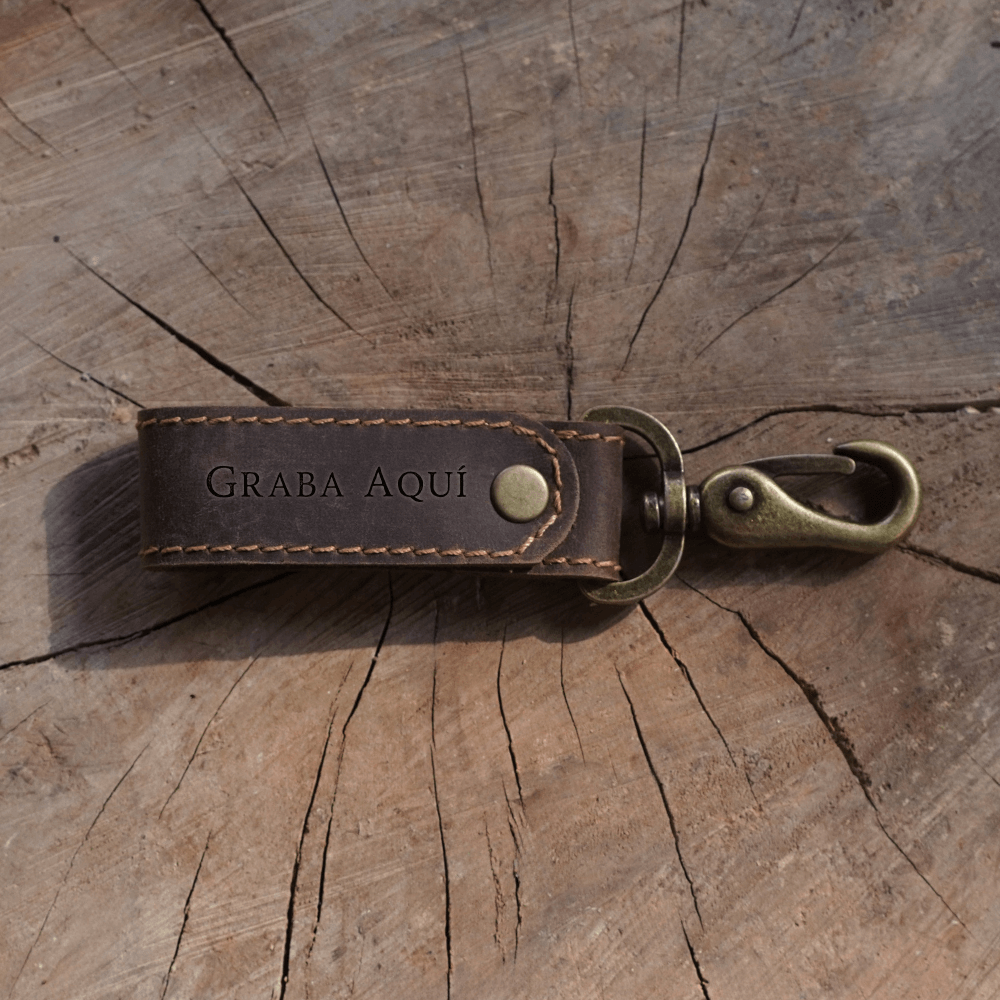 Llavero de cuero mosquetón personalizable