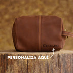 Neceser mediano de cuero marron personalizable