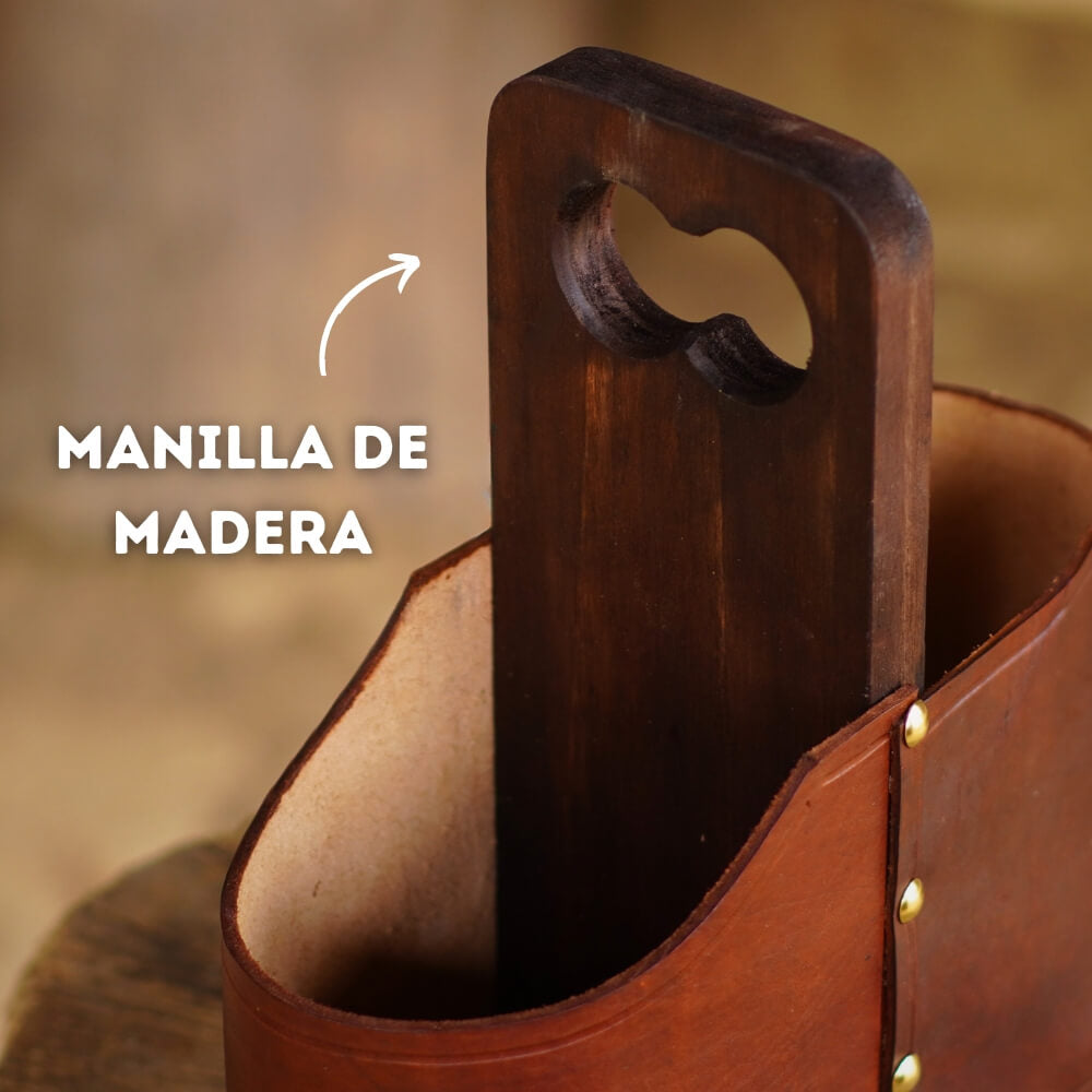 Porta mate con manilla de madera