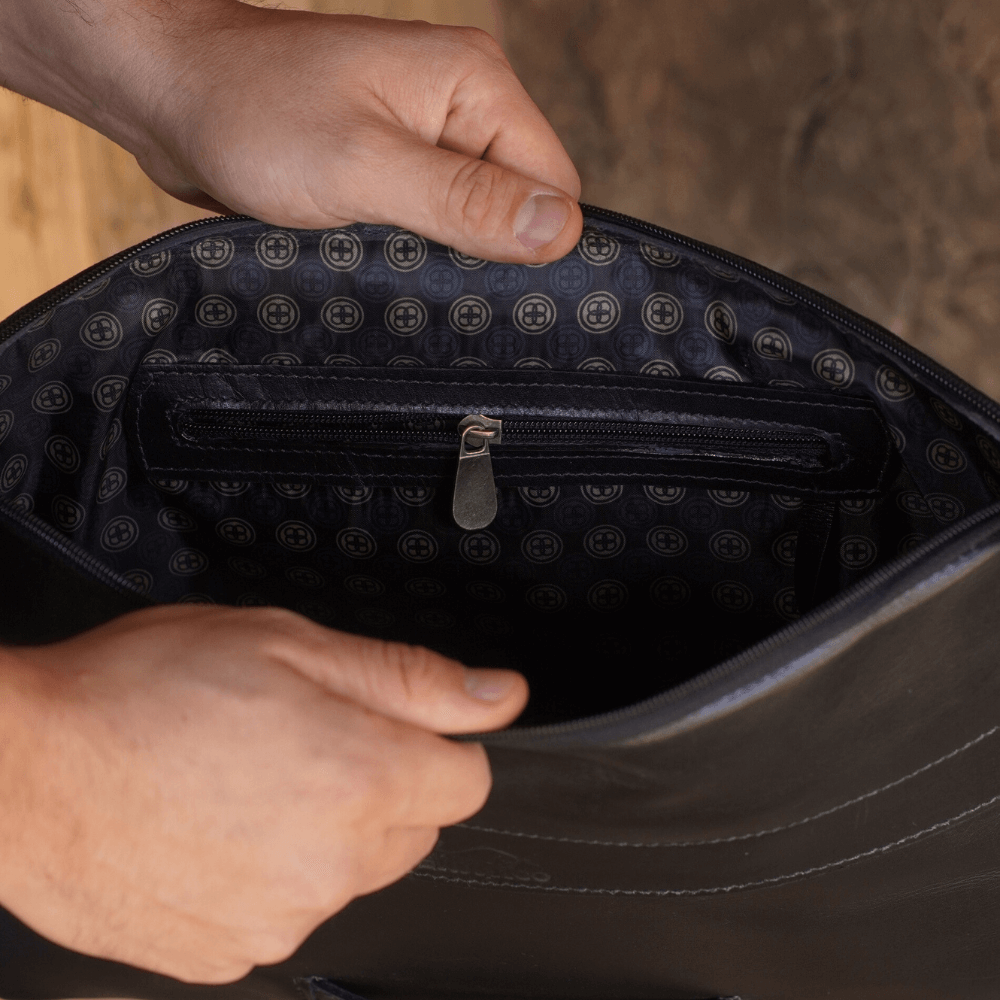 Porta notebook negro interior con seda