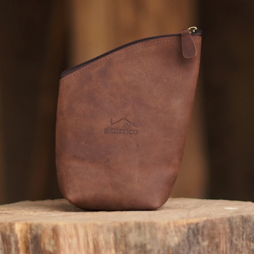 Yerbera para mate de cuero